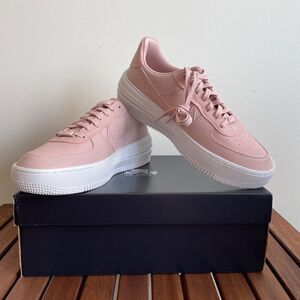 Nike Air Force 1 PLT.AF.ORM Pink Oxford USA Women 9/UK 6.5/EU 40.5 (DJ9946-602)